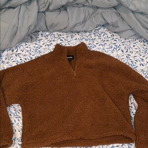 S brown Teddy bear material cropped sweater